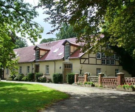 Hotel Garni Graf Von Oberg 라스테트 외부 사진